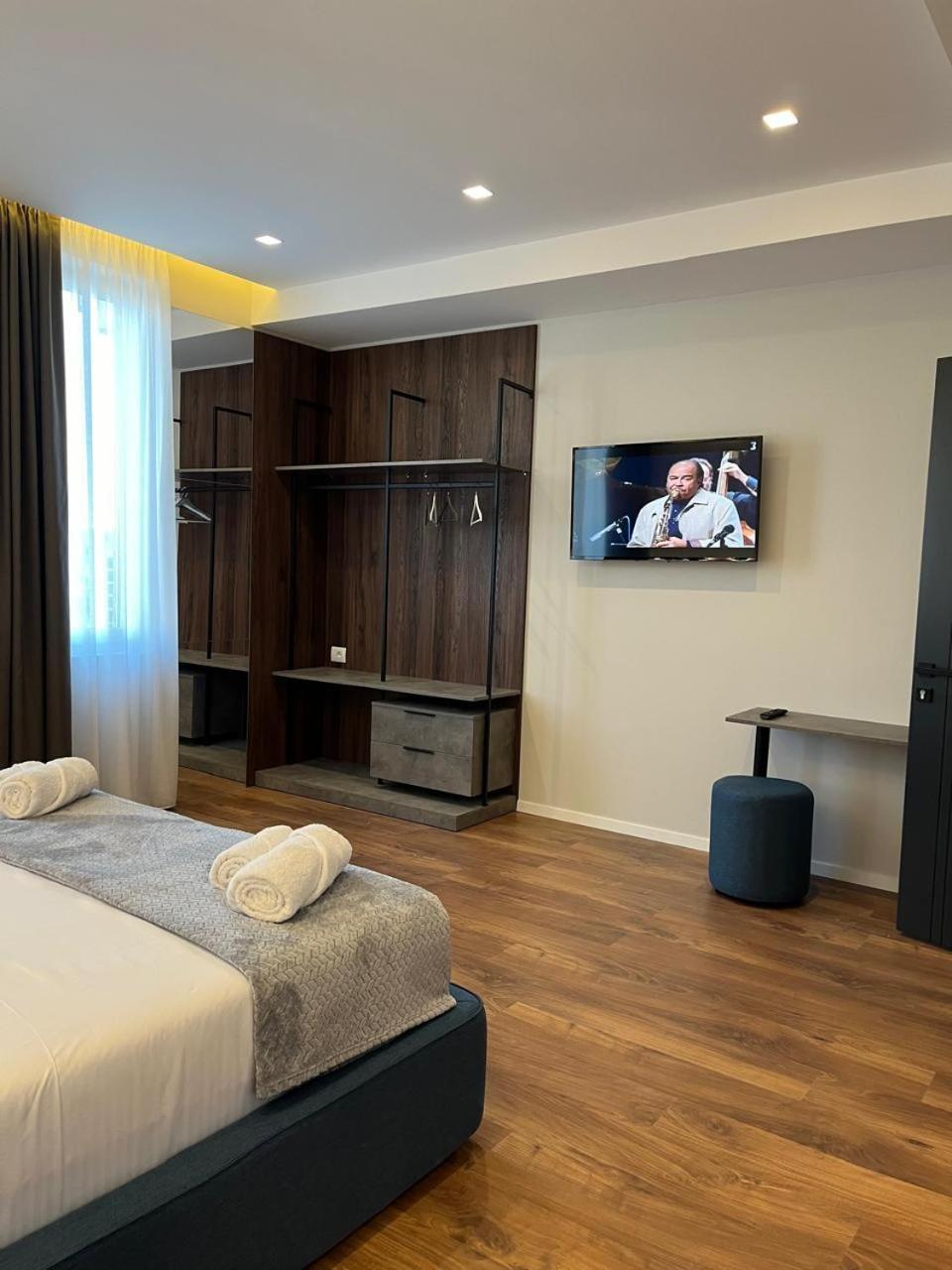 North Alb Hotel Shkoder Exterior photo